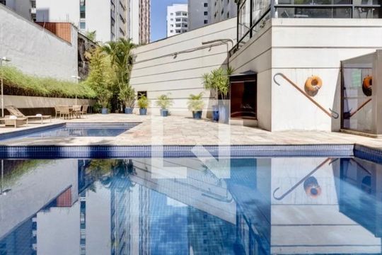 Piscina de kitnet/studio à venda com 1 quarto, 32m² em Jardim Paulista, São Paulo