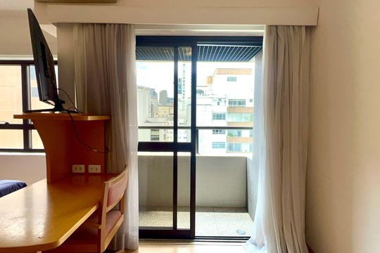Varanda de kitnet/studio à venda com 1 quarto, 32m² em Jardim Paulista, São Paulo
