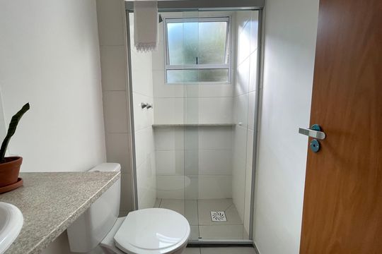 Banheiro de apartamento à venda com 2 quartos, 41m² em Jardim Arpoador, São Paulo