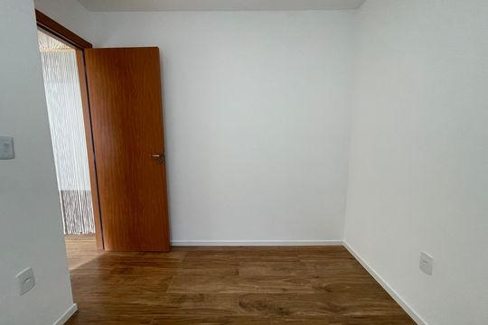 Quarto 1 de apartamento à venda com 2 quartos, 41m² em Jardim Arpoador, São Paulo