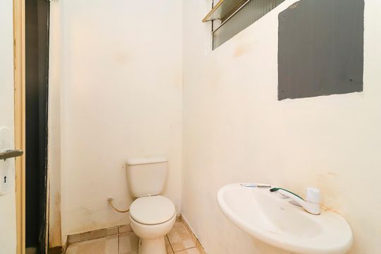 Banheiro de casa para alugar com 1 quarto, 50m² em Vila Norma, São Paulo