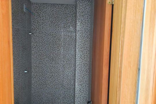 Banheiro de apartamento para alugar com 1 quarto, 30m² em Jardim Algarve, Viamão