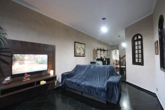 Sala de casa à venda com 3 quartos, 125m² em Jardim Iva, São Paulo
