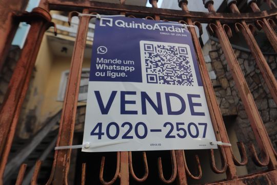Placa de casa à venda com 3 quartos, 125m² em Jardim Iva, São Paulo