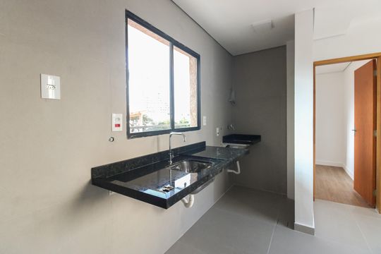 Cozinha  de apartamento para alugar com 2 quartos, 43m² em Chácara Califórnia, São Paulo