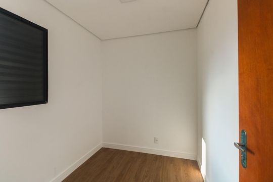 Quarto 1 de apartamento para alugar com 2 quartos, 43m² em Chácara Califórnia, São Paulo
