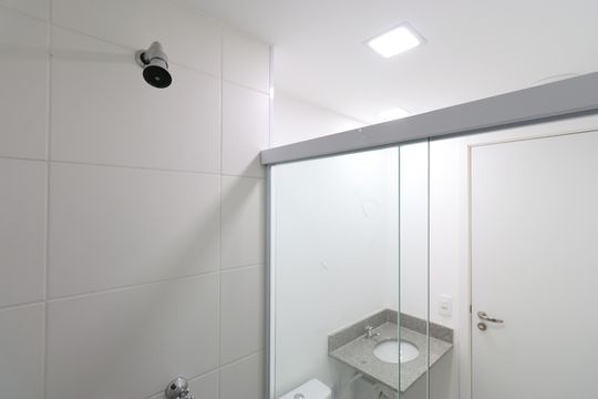 Banheiro Social  de apartamento à venda com 2 quartos, 53m² em Barra Funda, São Paulo