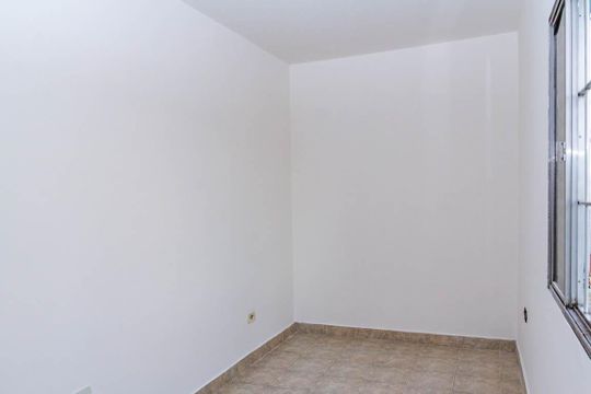 Casa para alugar com 4 quartos, 300m² em Jardim Nove de Julho, São Paulo