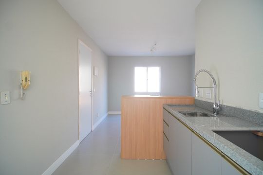 Cozinha de apartamento à venda com 2 quartos, 42m² em São Miguel, São Leopoldo