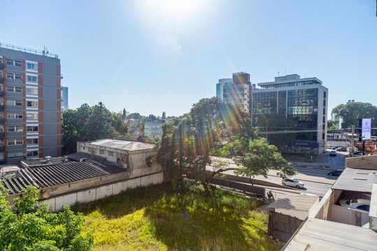 Apartamento à venda com 1 quarto, 51m² em Petrópolis, Porto Alegre