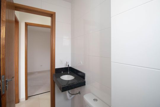 Banheiro  de apartamento à venda com 2 quartos, 39m² em Vila Paiva, São Paulo