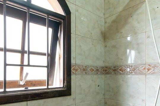 Banheiro de casa para alugar com 3 quartos, 210m² em Jardim Rosa de Franca, Guarulhos