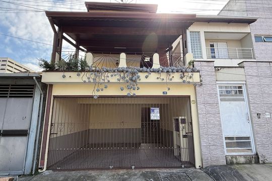 Fachada de casa para alugar com 3 quartos, 210m² em Jardim Rosa de Franca, Guarulhos