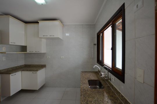 COZINHA de casa de condomínio à venda com 3 quartos, 114m² em Vila Gomes, São Paulo