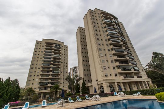 Fachada de apartamento à venda com 3 quartos, 140m² em Tamboré, Santana de Parnaíba