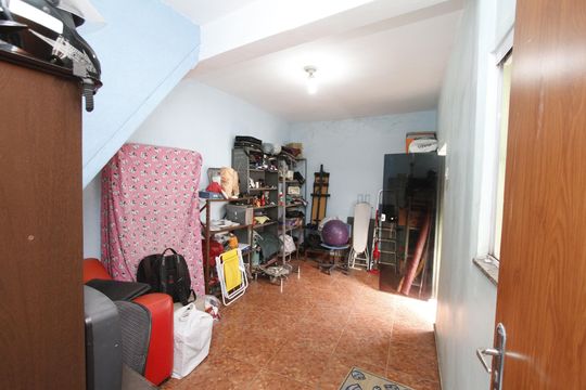 Quarto 2 de casa à venda com 2 quartos, 140m² em Vista Alegre, Belo Horizonte