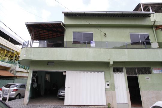 Fachada de casa à venda com 2 quartos, 140m² em Vista Alegre, Belo Horizonte