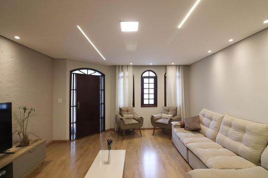 Sala  de casa à venda com 3 quartos, 242m² em Jardim Palermo, São Bernardo do Campo