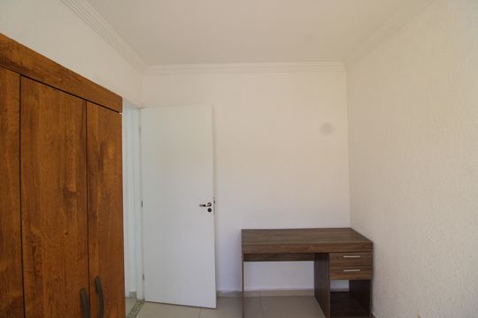 Quarto 2 de apartamento para alugar com 2 quartos, 43m² em Núcleo Lageado, São Paulo