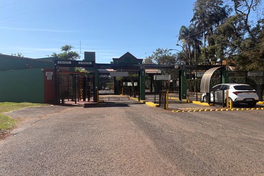 Fachada condomínio de casa de condomínio para alugar com 3 quartos, 2000m² em Parque Sao Sebastiao, Ribeirão Preto