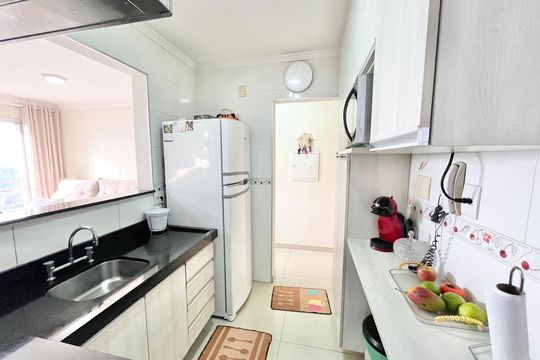 Cozinha de apartamento à venda com 2 quartos, 47m² em Vila Amélia, São Paulo