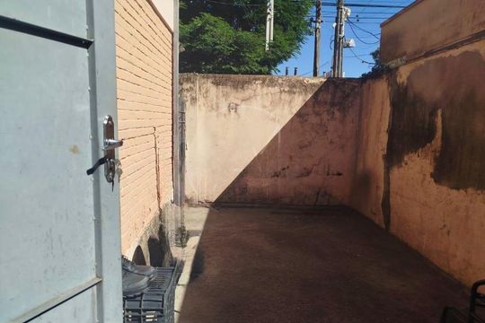 Casa à venda com 4 quartos, 156m² em Parque São Quirino, Campinas