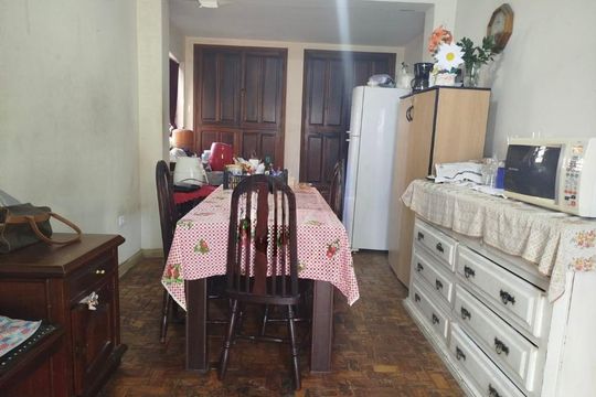 Casa à venda com 4 quartos, 156m² em Parque São Quirino, Campinas