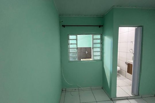 Casa para alugar com 1 quarto, 25m² em Jardim Elizabeth, São Paulo