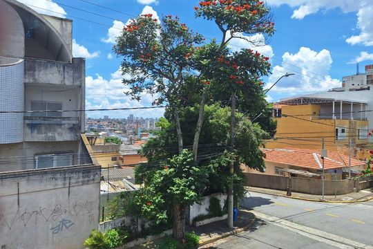 Vista de casa à venda com 3 quartos, 178m² em Cerâmica, São Caetano do Sul