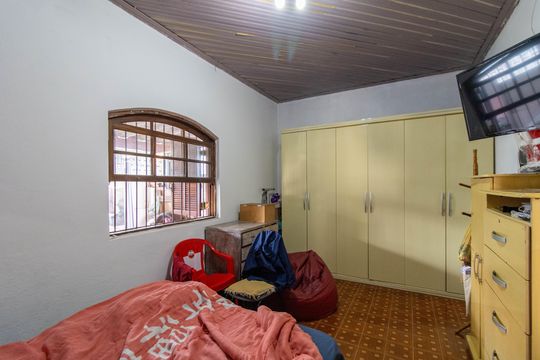 Quarto 1 de casa à venda com 4 quartos, 241m² em Jardim Tranquilidade, Guarulhos