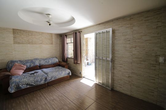 Sala de casa à venda com 3 quartos, 90m² em Jacarepaguá, Rio de Janeiro