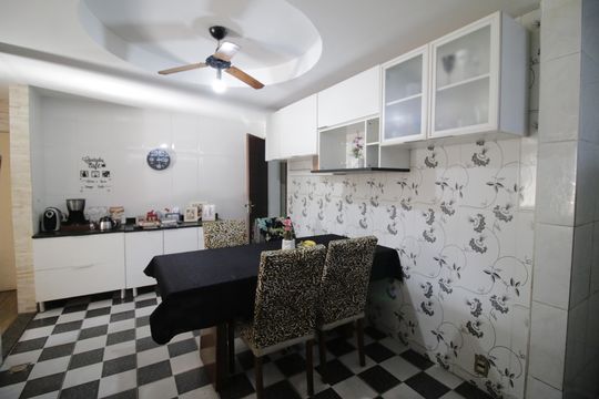 Cozinha de casa à venda com 3 quartos, 90m² em Jacarepaguá, Rio de Janeiro