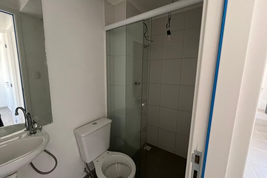 Banheiro de apartamento para alugar com 2 quartos, 43m² em Vila Dom Pedro Ii, São Paulo
