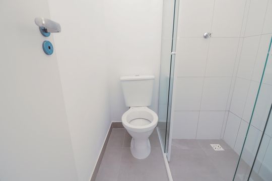 Banheiro de apartamento para alugar com 1 quarto, 31m² em Vila Dom Pedro Ii, São Paulo