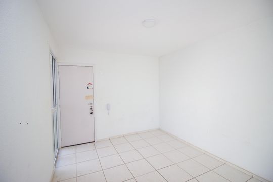 Sala de apartamento para alugar com 2 quartos, 48m² em Arvoredo Ii, Contagem
