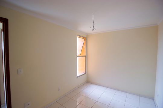Quarto 2 de apartamento à venda com 2 quartos, 58m² em Samambaia Norte, Brasília