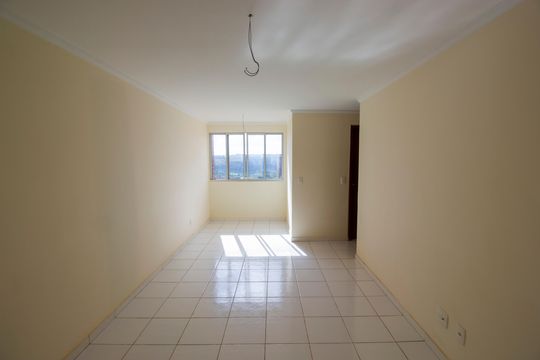 Apartamento à venda com 2 quartos, 58m² em Samambaia Norte, Brasília
