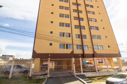 Fachada de apartamento à venda com 3 quartos, 60m² em  Samambaia Norte (samambaia), Brasília