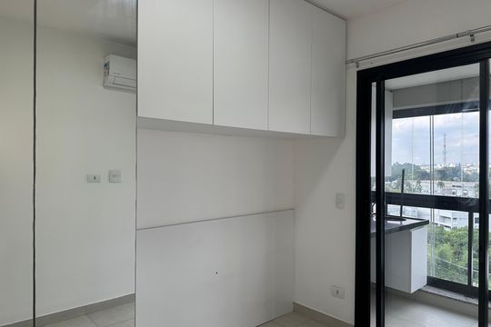 Quarto de apartamento para alugar com 1 quarto, 40m² em Tamboré, Barueri