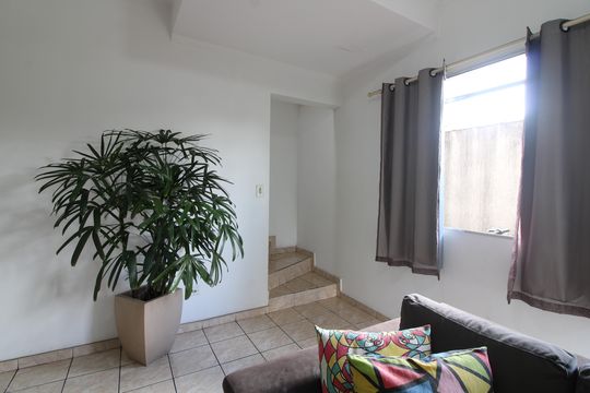 Sala de casa de condomínio à venda com 2 quartos, 65m² em Vila Ré, São Paulo