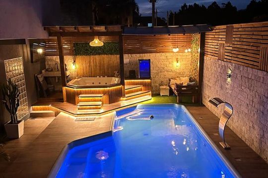 Piscina de casa para alugar com 3 quartos, 100m² em Campeche Central, Florianópolis