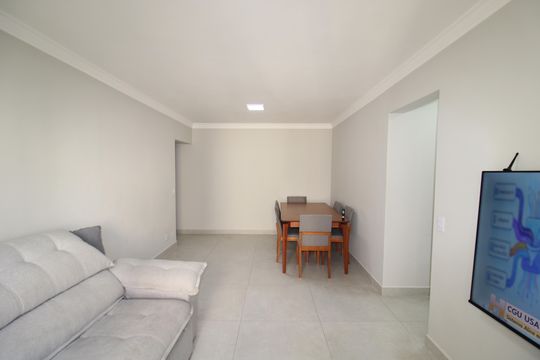 Sala de apartamento à venda com 2 quartos, 72m² em Vila Amélia, São Paulo
