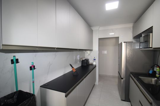 Cozinha de apartamento à venda com 2 quartos, 72m² em Vila Amélia, São Paulo