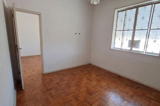 Sala de apartamento à venda com 1 quarto, 39m² em Jacaré, Rio de Janeiro