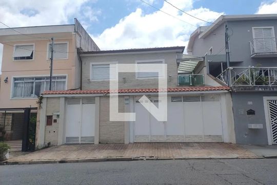 Fachada de casa para alugar com 5 quartos, 270m² em Jardim Londrina, São Paulo