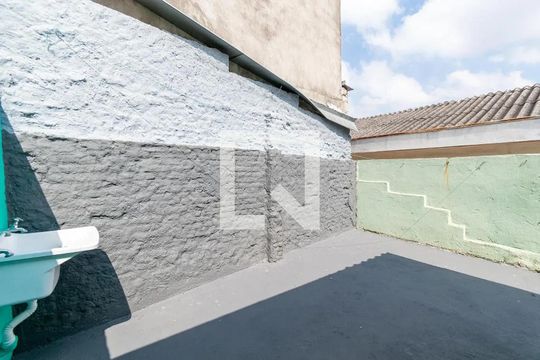 Casa 2- Área externa de casa à venda com 4 quartos, 100m² em Vila Babilonia, São Paulo