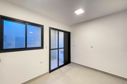 Cozinha de casa de condomínio à venda com 2 quartos, 65m² em Tremembé, São Paulo