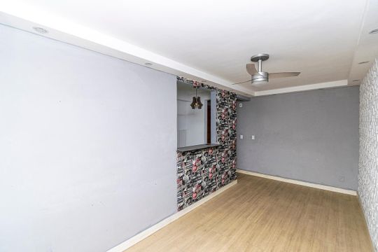 Sala de apartamento à venda com 2 quartos, 50m² em Vigário Geral, Rio de Janeiro