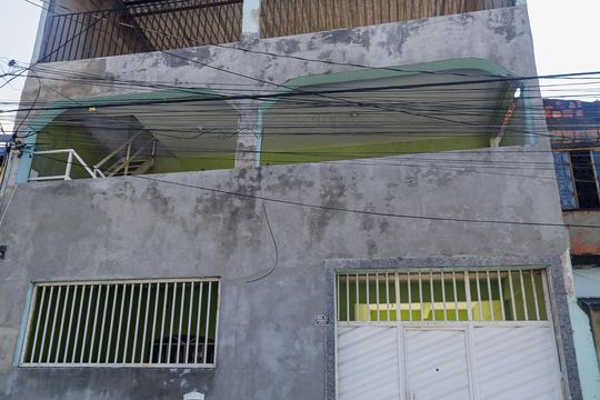Fachada de casa à venda com 3 quartos, 300m² em Campo Grande, Rio de Janeiro