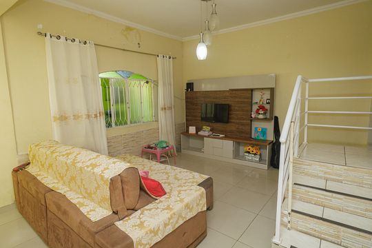 Casa à venda com 3 quartos, 300m² em Campo Grande, Rio de Janeiro